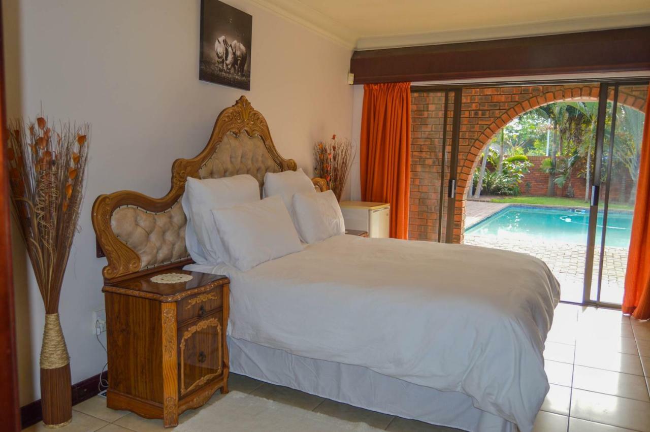 Emangunini Guest House Richards Bay Exterior foto