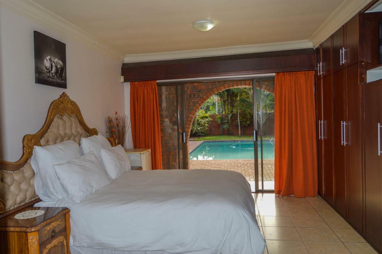 Emangunini Guest House Richards Bay Exterior foto