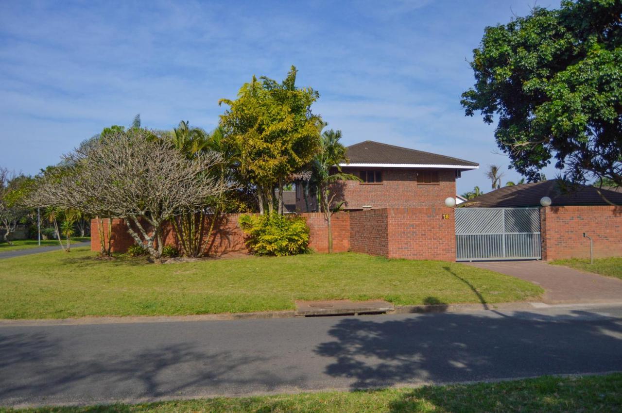 Emangunini Guest House Richards Bay Exterior foto